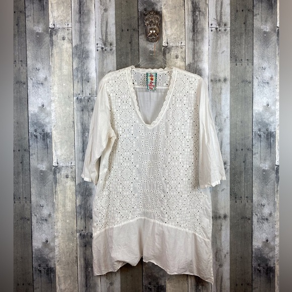Johnny Was Cotton Embroidered Peplum Hem Tunic in White Size XL. - Picture 1 of 7